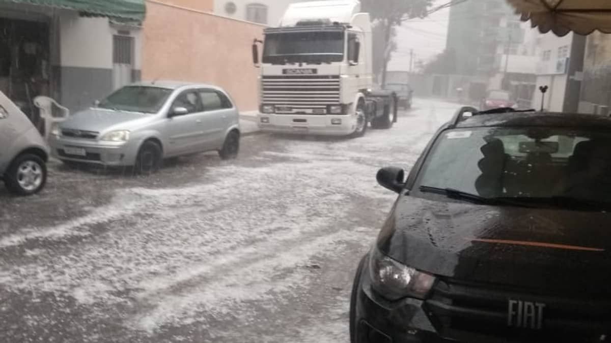 Temporal: bombeiros atendem 80 chamados em Belo Horizonte e região metropolitana