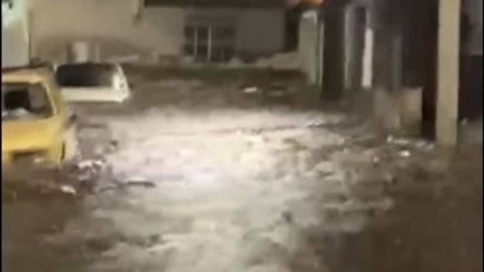 Ruas ficaram debaixo d'água em Diamantina na madrugada desde domingo (8)