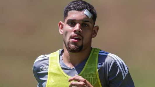 Rubens deve treinar com o grupo nesta quarta-feira