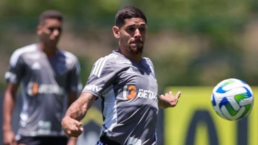 Rubens, lateral-esquerdo e meio-campista do Atlético