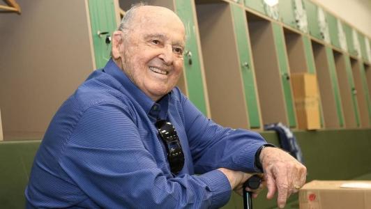 Rubens Minelli treinou gigantes do futebol brasileiro e é um dos técnicos mais vencedores do país