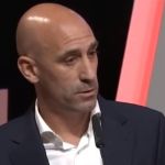 Mãe de Rubiales finaliza greve de fome e tem alta de hospital