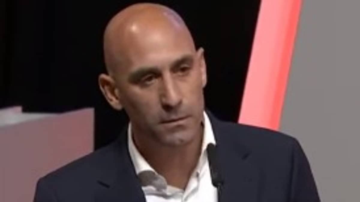 Caso Rubiales: dirigente deve ter salário, de quase R$ 3,4 milhões, suspenso