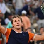 Tênis: Ruud atropela Zverev e enfrenta Djokovic na final de Roland Garros