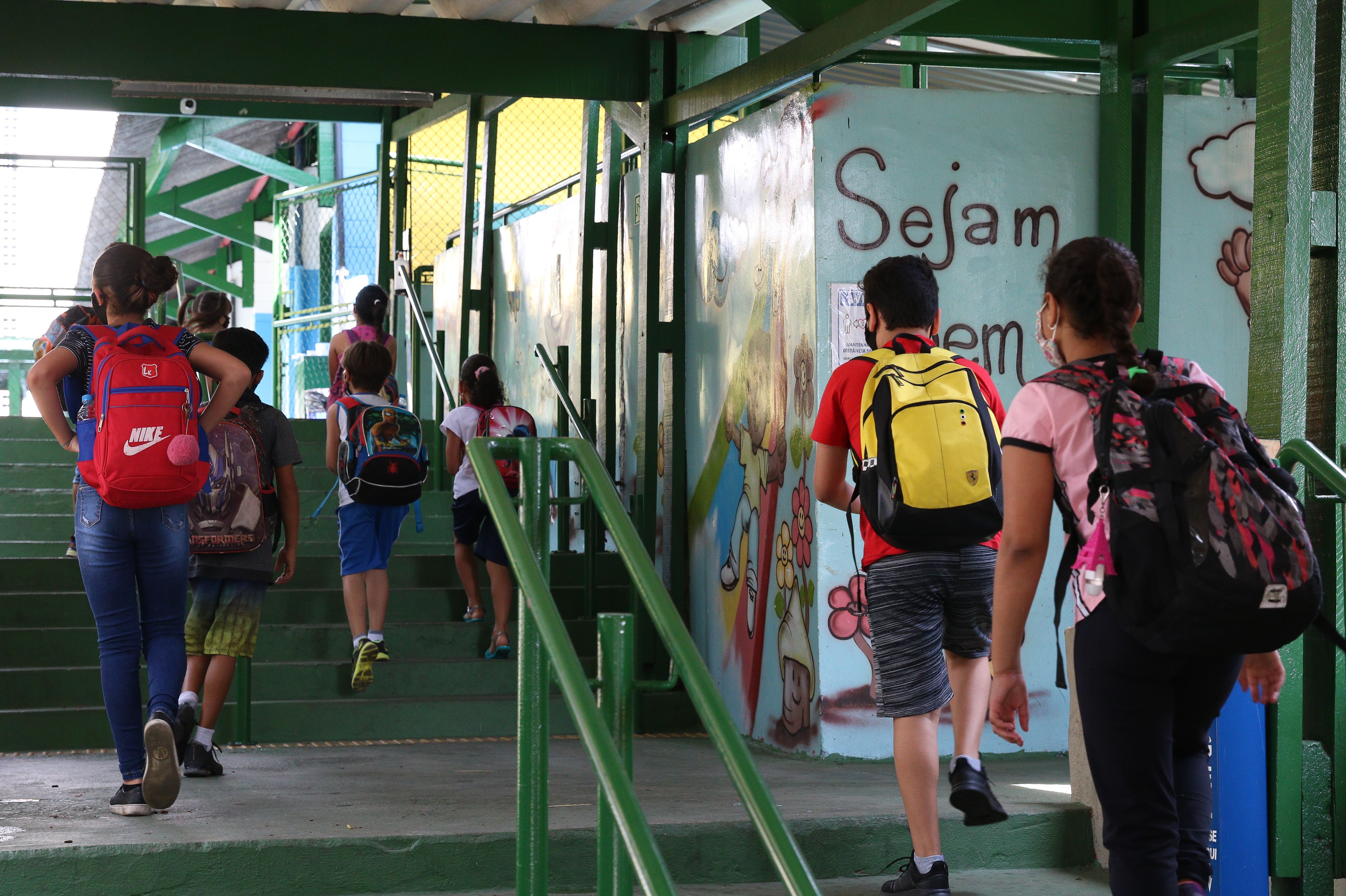 MEC divulga lista de orientação às escolas para lidar com tempo seco