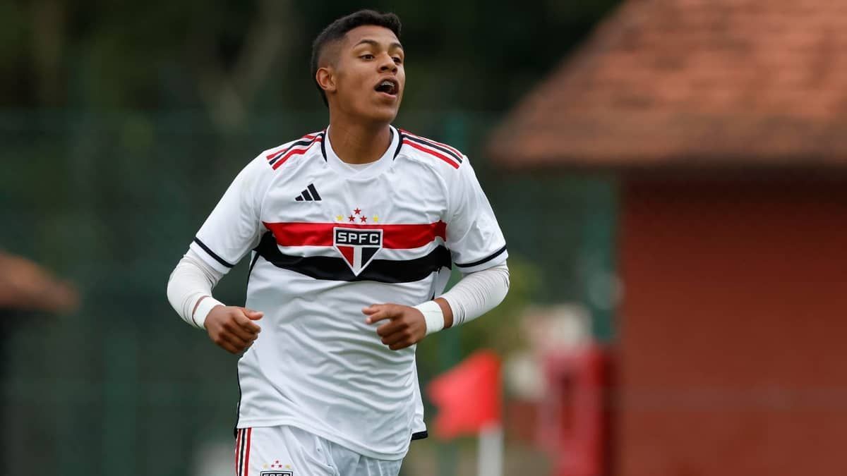 Ryan Francisco decide mais uma: veja números da joia da base do São Paulo