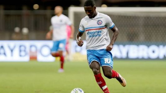 Ryan, lateral do Bahia