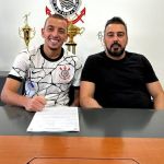 Corinthians renova contrato do volante Ryan