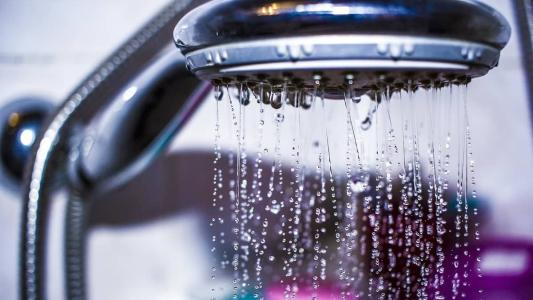 SAAE afirma que interrupções são causadas por oscilações na rede elétrica