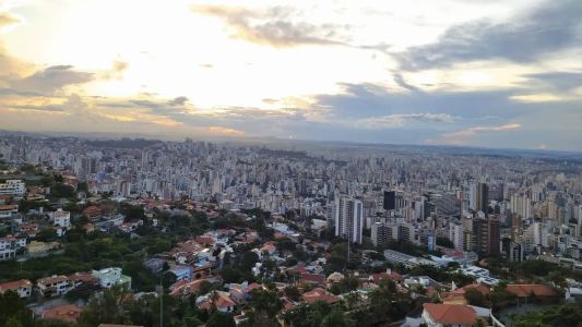 Sábado será de céu claro a parcialmente nublado com sensação de frio de manhã e à noite