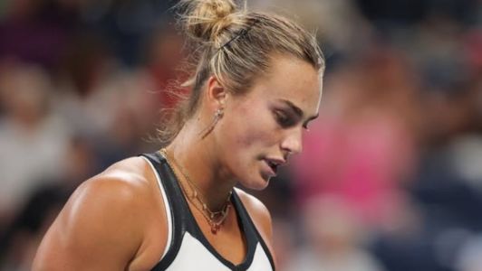 Aryna Sabalenka celebra ponto em partida contra Cristina Bucsa, no US Open