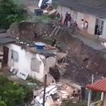 Casa desaba em Sabará e deixa criança gravemente ferida