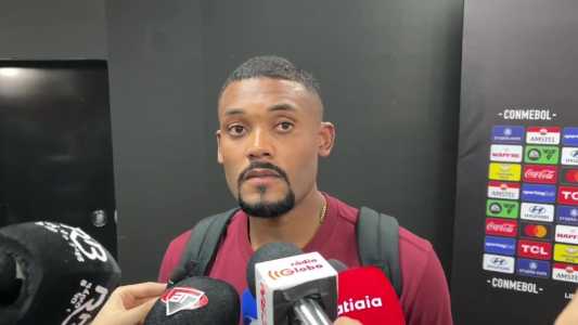 Sabino, jogador do São Paulo, em zona mista