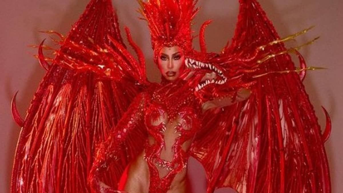 Fantasiada de dragão de São Jorge, Sabrina Sato é destaque nas redes sociais