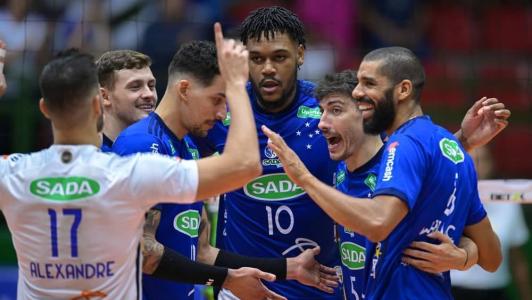 Sada Cruzeiro venceu clássico e se isolou na liderança da Superliga Masculina