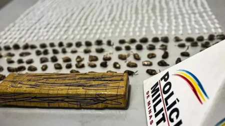 Dois menores foram abordados com 77 pedras de crack prontas para a venda
