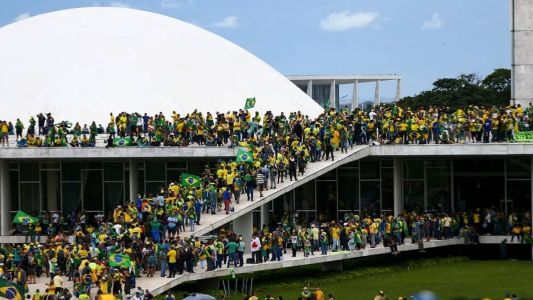 Saiba tudo o que aconteceu em Brasília neste domingo (8)