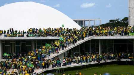 Saiba tudo o que aconteceu em Brasília neste domingo (8)