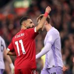 Em meio à polêmica, Salah alcança recorde histórico pelo Liverpool na Premier League