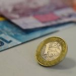Confirmado valor do novo salário mínimo: R$ 1421 no ano que vem 