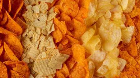Salgadinhos estão na lista de alimentos ultraprocessados