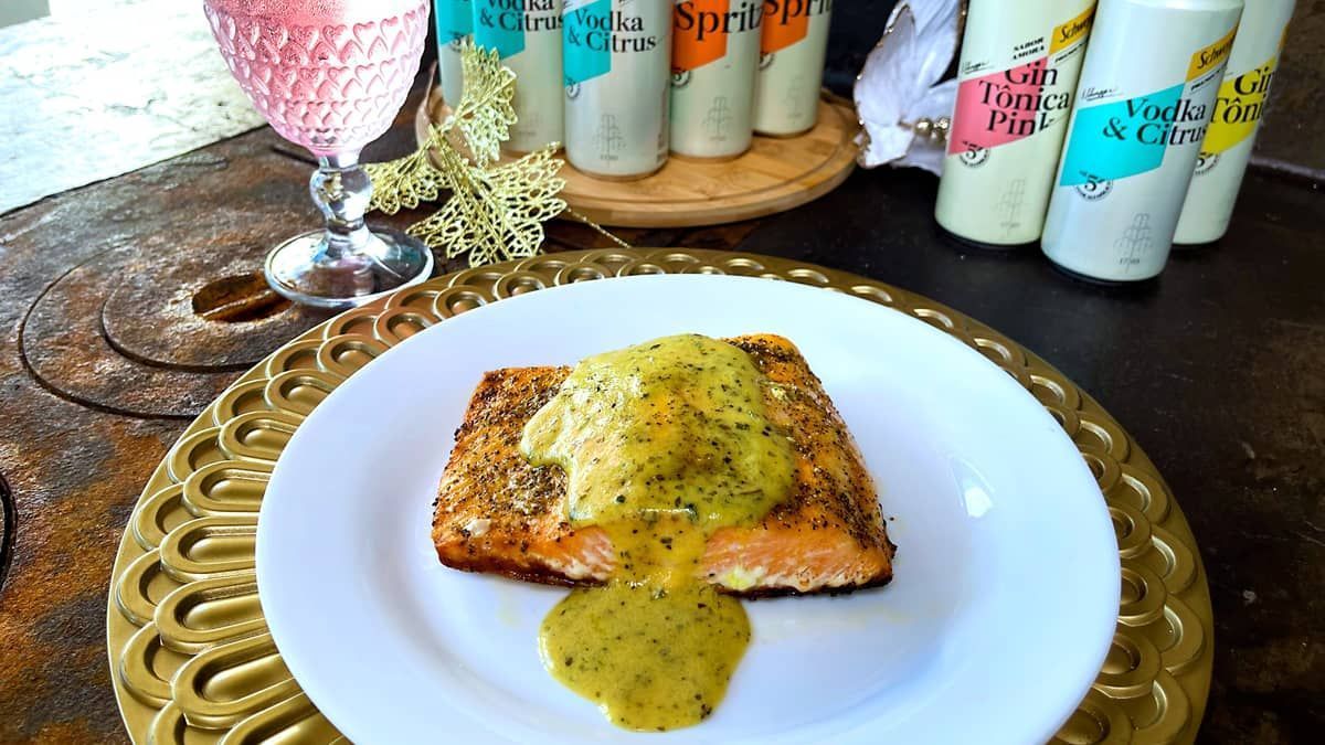 Salmão ao molho de limão