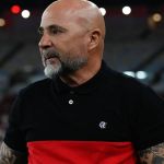 Sampaoli dispensa críticas à arbitragem após empate no Fla-Flu
