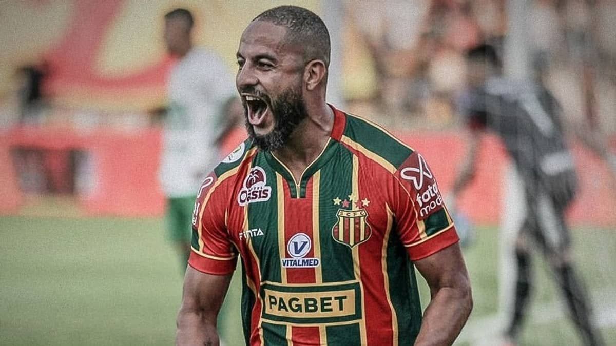 Sampaio Corrêa vence a Chapecoense e encerra jejum de 11 jogos na Série B 