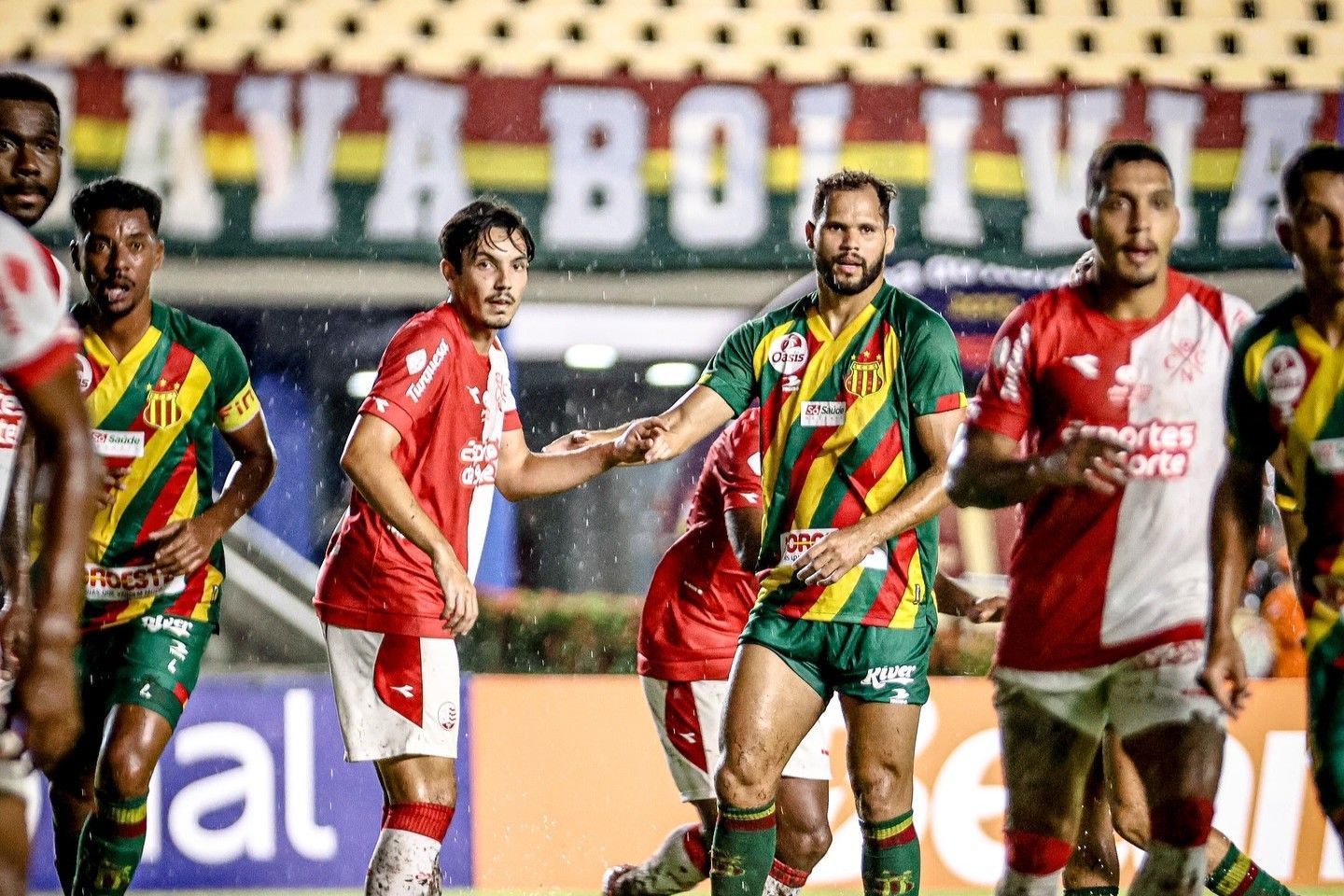 Sampaio Corrêa e Náutico empatam e se complicam na Copa do Nordeste