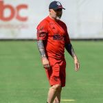 Sampaoli cobra de jogadores do Flamengo que valorizem a bola
