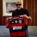 Jorge Sampaoli desembarca no Rio para se apresentar ao Flamengo