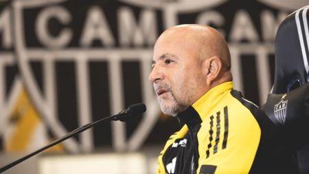 Jorge Sampaoli em coletiva de apresentação no Atlético