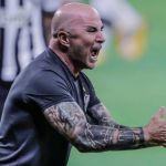 Lisca relembra atrito e momento de fúria de Sampaoli no Atlético: 'O homem saiu louco'