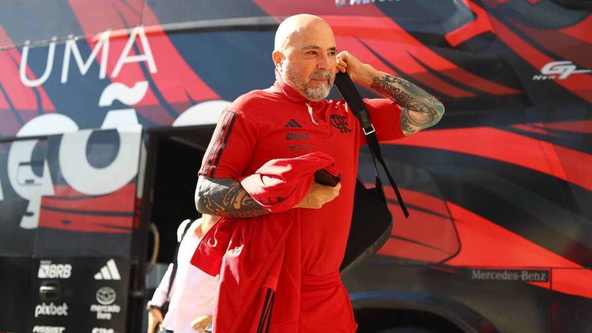 Flamengo marca reunião com Sampaoli para oficializar demissão
