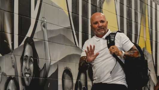 Sampaoli na chegada a Arena MRV