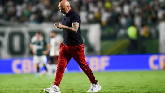 Sampaoli não ficou em campo para receber a medalha de vice-campeão da Copa do Brasil