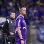 Auxiliar exalta 'jogo soberbo' e diz que Cruzeiro merecia vencer o Botafogo