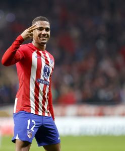 Samuel Lino, atacante do Atlético de Madrid, está perto de reforçar o Flamengo