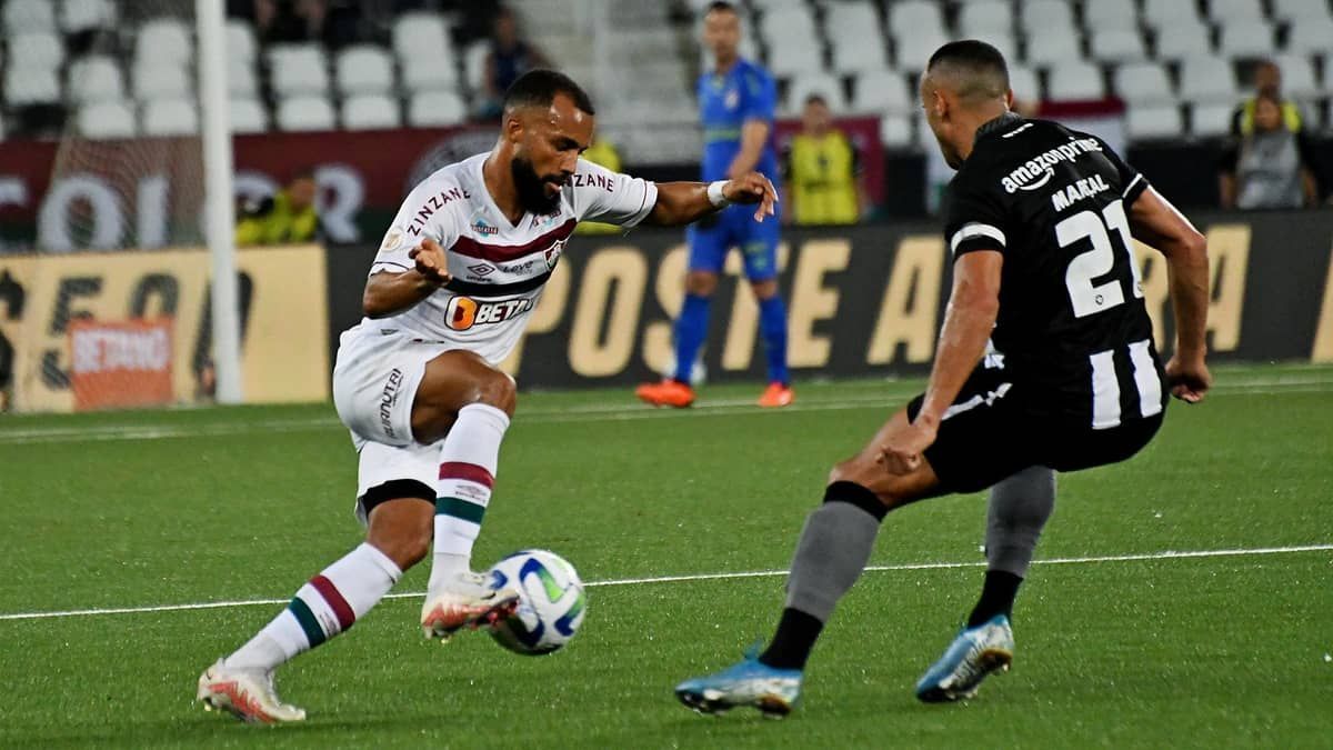 Erro de quarto árbitro prejudicou o Fluminense; entenda o caso