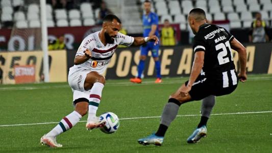 Samuel Xavier não deveria ter deixado o campo no clássico