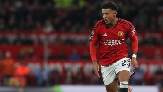 Sancho está afastado do Manchester United