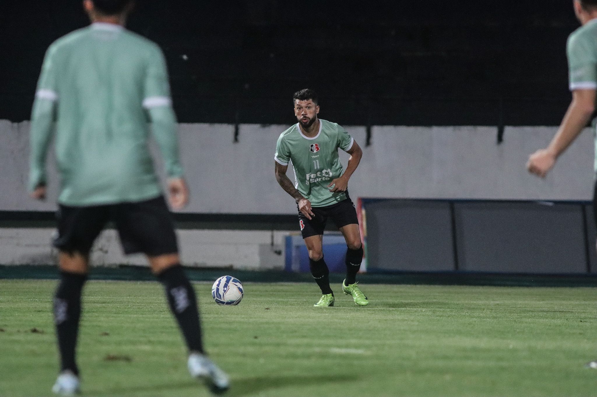 Contra o Afogados-PE, Santa Cruz busca segunda vitória seguida no Pernambucano