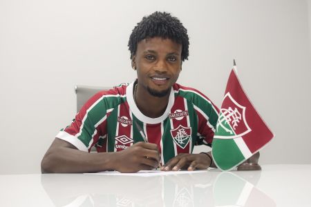 Santi Moreno será o camisa 30 no Fluminense e assinou até o fim de 2029