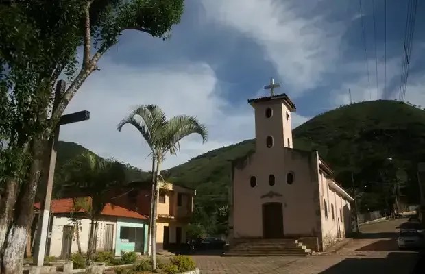 Prefeitura de Ouro Preto realiza obras de prevenção a alagamentos no distrito de Santo Antônio do Salto