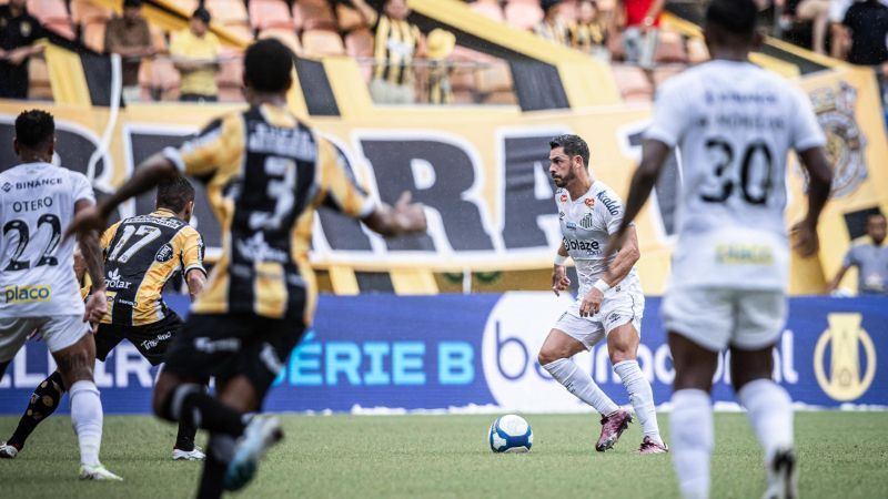 Santos é batido pelo Amazonas e perde 100% e liderança da Série B