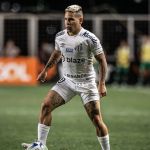 Santos: Aguirre e João Paulo criticam Soteldo em expulsão