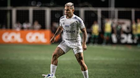 Santos: Aguirre e João Paulo criticam Soteldo em expulsão