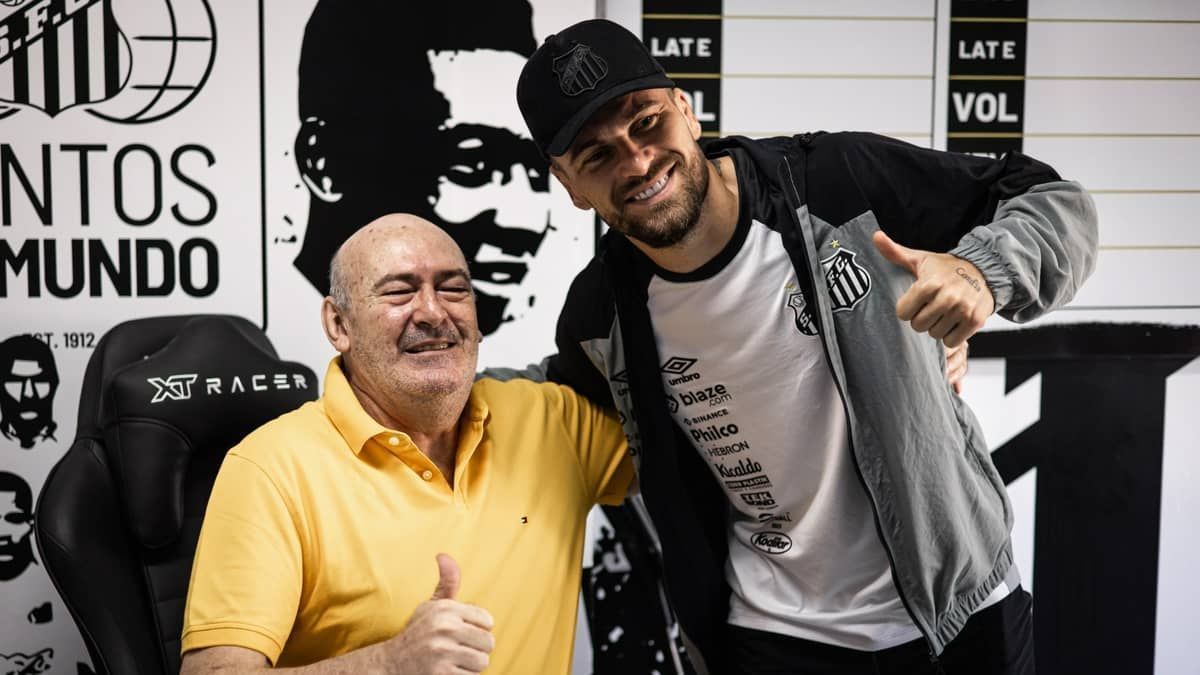 Santos renova com Lucas Lima por mais duas temporadas