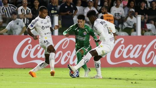 Santos não conseguiu passar pelo sistema defensivo dos chilenos