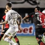 Santos pode ser punido após torcedor rasgar dinheiro em direção a argentinos; veja vídeo
